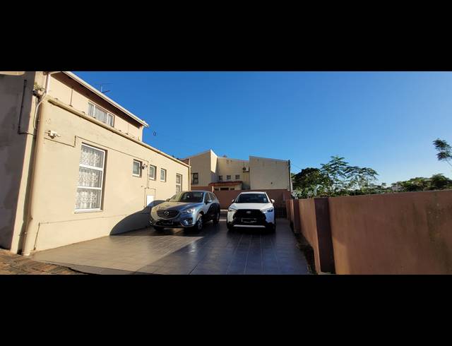 7 BEDROOM HOUSE SOLD IN SILVERGLEN